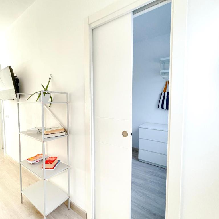 Bright Modern 1 bedroom Apartment 10mins from Las Canteras Beach - Apartamento de 1 dormitorio - 29