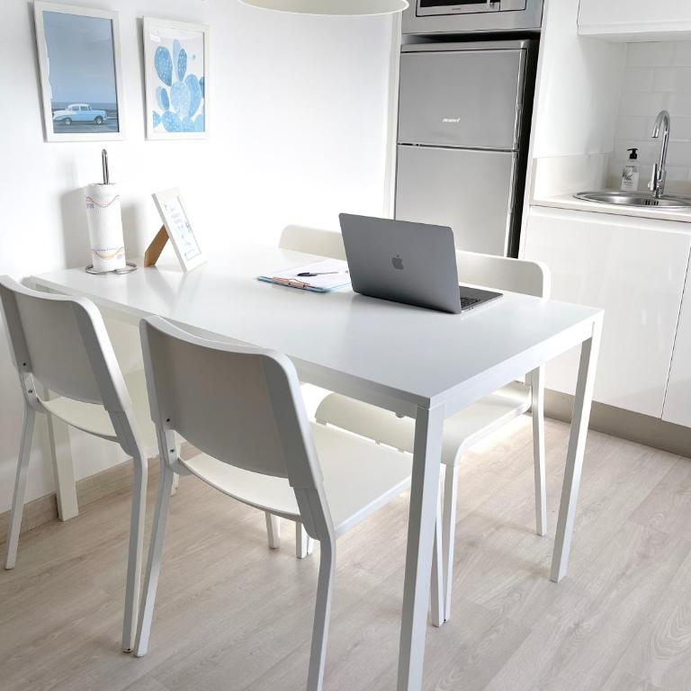 Bright Modern 1 bedroom Apartment 10mins from Las Canteras Beach - Apartamento de 1 dormitorio - 5