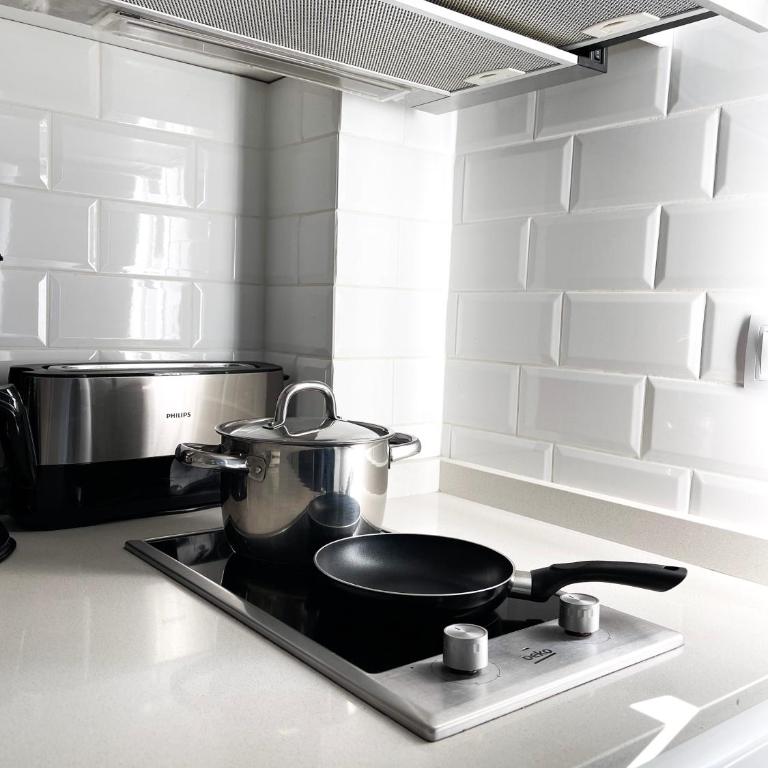 Bright Modern 1 bedroom Apartment 10mins from Las Canteras Beach - Apartamento de 1 dormitorio - 10