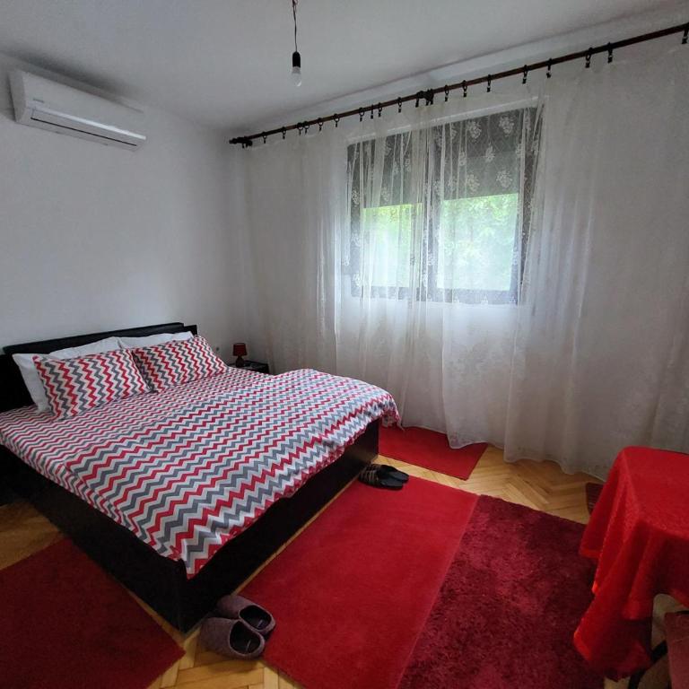 Airport home Radinovic - Large Double Room - 3