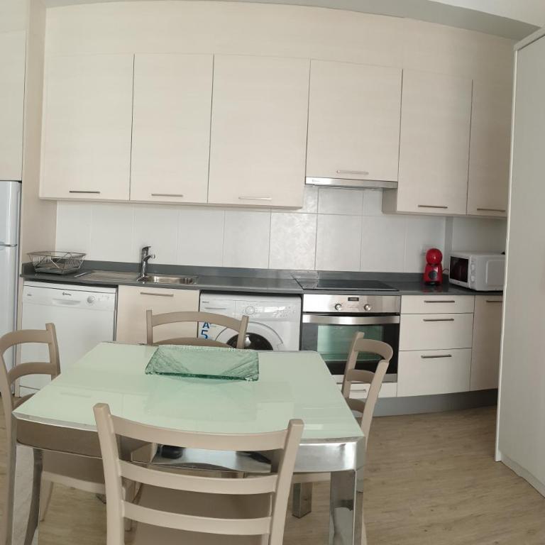 Apartamento en Urbanizacion El Retiro III - Apartamento de 1 dormitorio - 24