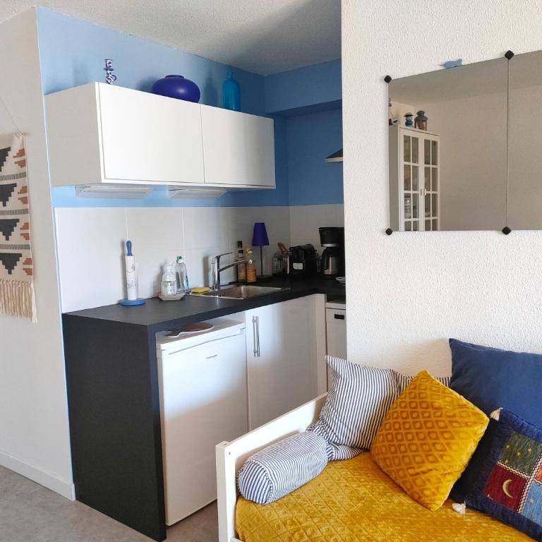 Appartement avec terrasse vue mer, proximité plage, place parking - Apartamento de 2 dormitorios - 17