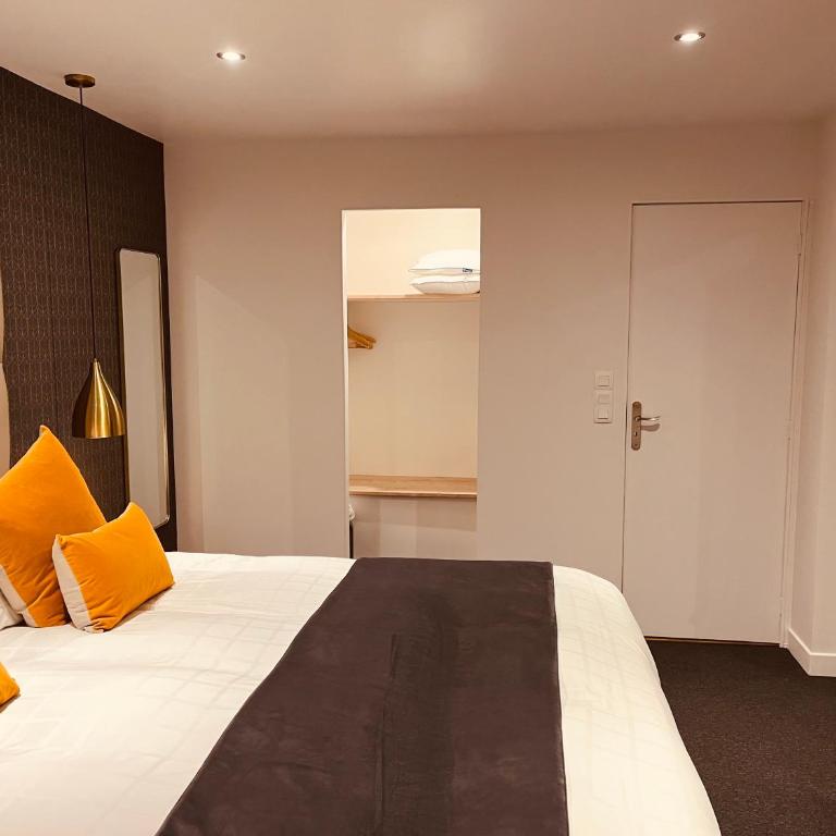 The Originals Boutique Hotel Le Panorama Mont Dore - Suite Supérieure Lit King-Size - 1