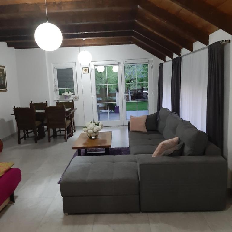 Lahor - One-Bedroom House - 12