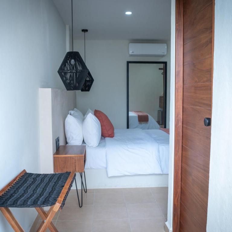Rodina - Hotel Boutique - Double Room with Balcony - 6