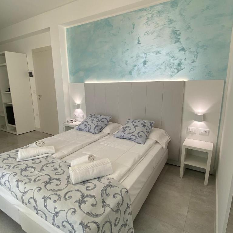 Hotel Linda - Junior Suite con Vista Mare - 3
