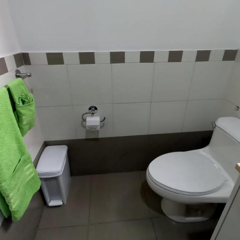Rep Salvador, Quito 2-bedroom condo with parking and Netflix - Apartamento de 2 dormitorios - 62