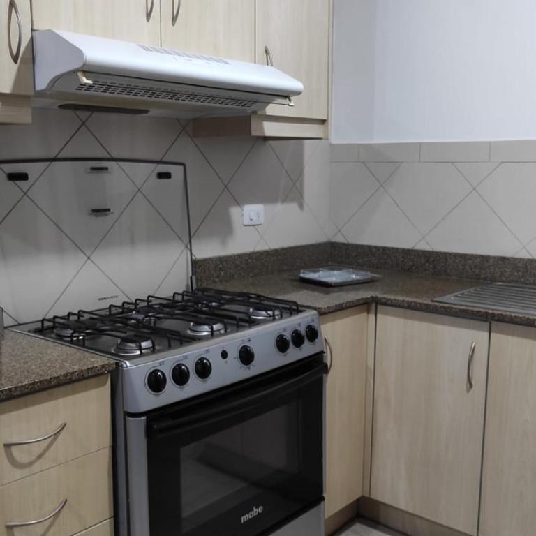 Rep Salvador, Quito 2-bedroom condo with parking and Netflix - Apartamento de 2 dormitorios - 51