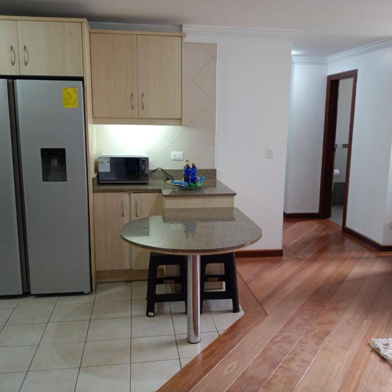 Rep Salvador, Quito 2-bedroom condo with parking and Netflix - Apartamento de 2 dormitorios - 4