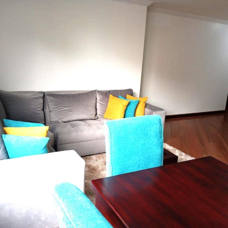 Rep Salvador, Quito 2-bedroom condo with parking and Netflix - Apartamento de 2 dormitorios - 35