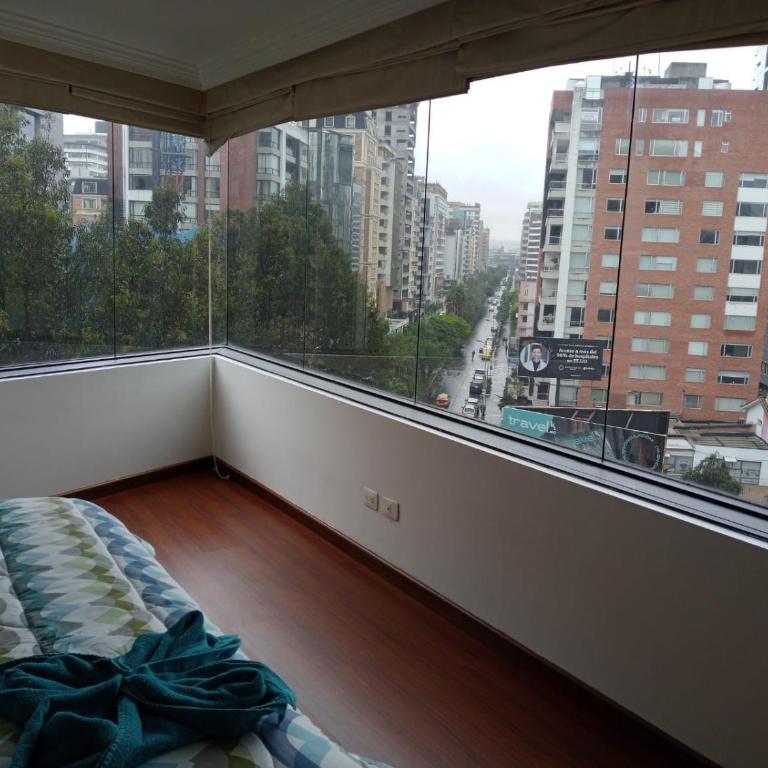 Rep Salvador, Quito 2-bedroom condo with parking and Netflix - Apartamento de 2 dormitorios - 12