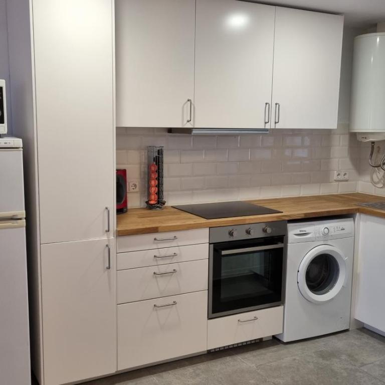 Apartamento familiar con piscina y wifi - Apartamento de 2 dormitorios con terraza - 21