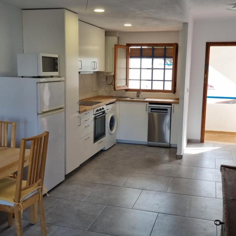 Apartamento familiar con piscina y wifi - Apartamento de 2 dormitorios con terraza - 6