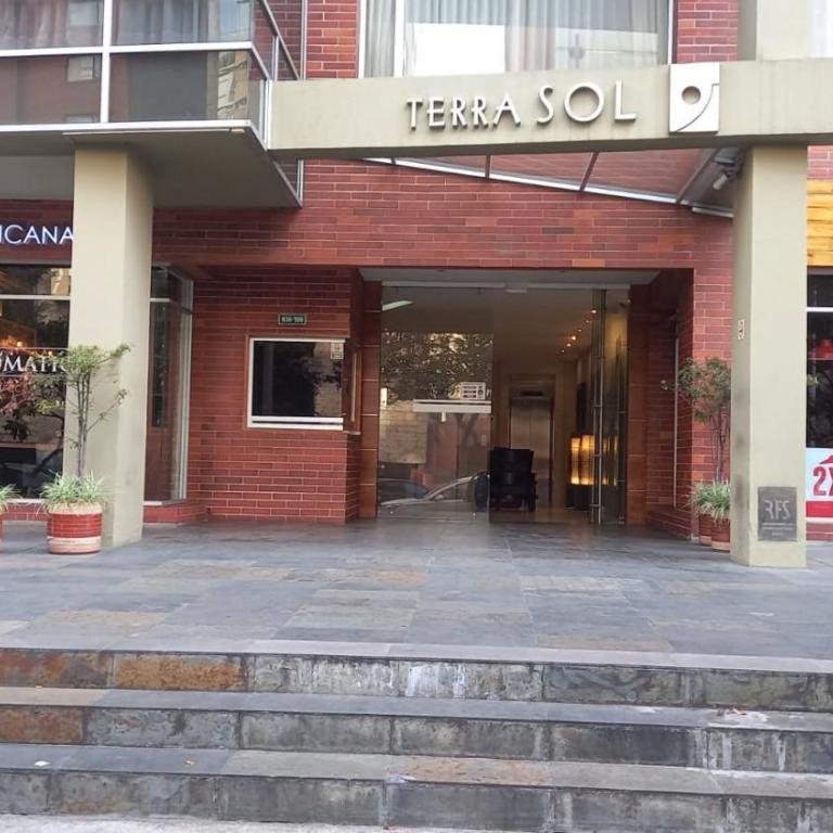 Rep del Salvador, Quito 1-bedroom condo with parking and Netflix - One-Bedroom Apartment - 10