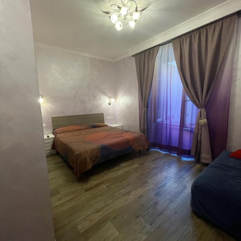 Iris Guest House - Camera Tripla con Bagno Privato - 11