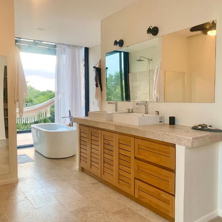 GLASS JUNGLE VILLA with amazing green views -10 min DT - Casa de 3 dormitorios - 9