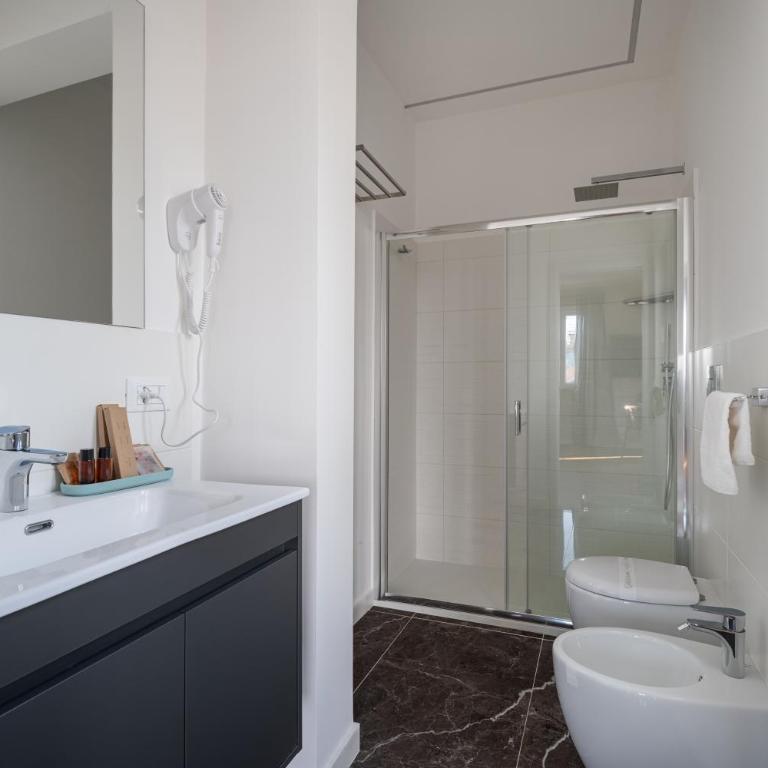 Attico 37 - Queen room con terrazza privata - One-Bedroom Apartment - 9