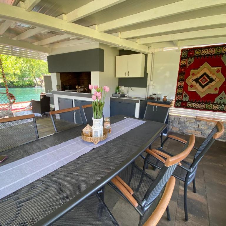 River Luxury House - Three-Bedroom Villa - 42
