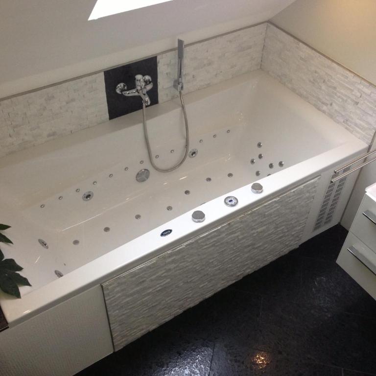 Exklusive Ferienwohnung / STAINZ / Luxury holiday Apartment - Apartment mit 2 Schlafzimmern - 28
