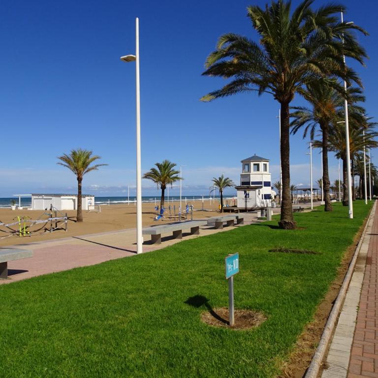 UNIVERSIDAD DEL MAR - Alquiler solo familias - Apartamento de 2 dormitorios - 2