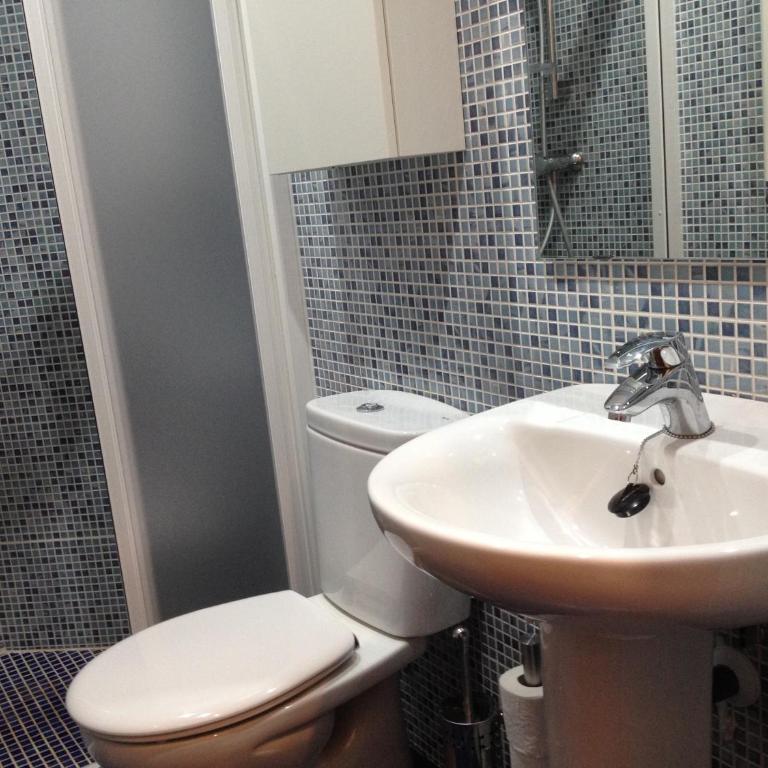 BookinMadrid - Puerta del Sol - Two-Bedroom Apartment - 11