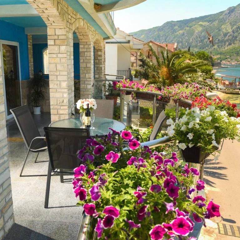Sun Rays - Three-Bedroom Apartment - 7