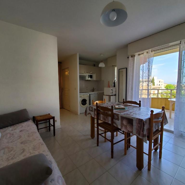 Port FREJUS Rives Latines Studio Cabine 30 m2 4 Pe - Estudio con balcón - 3