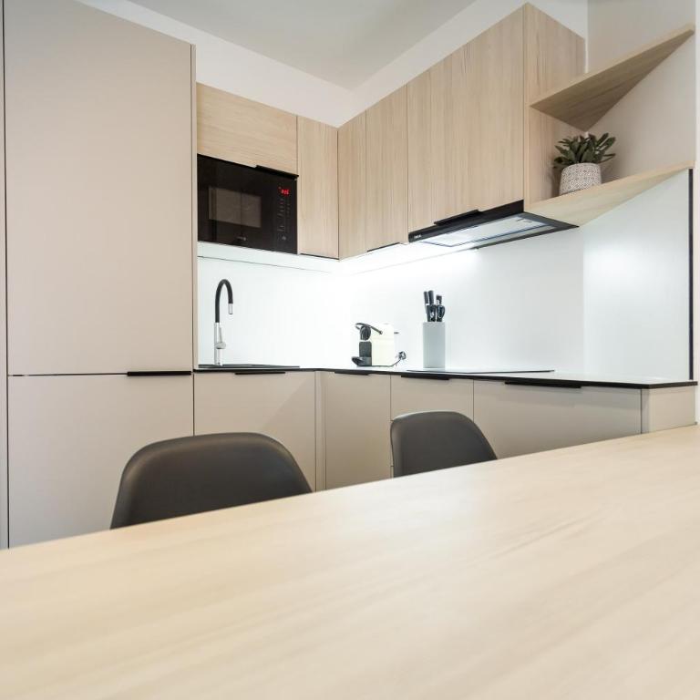 SUNN Apartments Amador de los Ríos, by Homing U - One-Bedroom Apartment with patio - 2