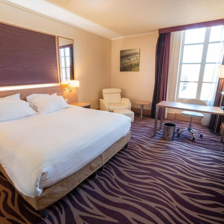 Plaza Hotel Capitole Toulouse - Chambre Lit Queen-Size Standard - Accessible aux Personnes à Mobilité Réduite - 1