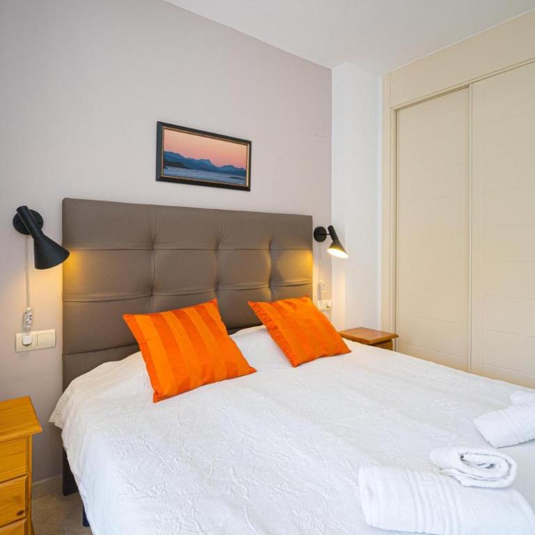Estrella 2 BA Spaniahome - Two-Bedroom Apartment - 12