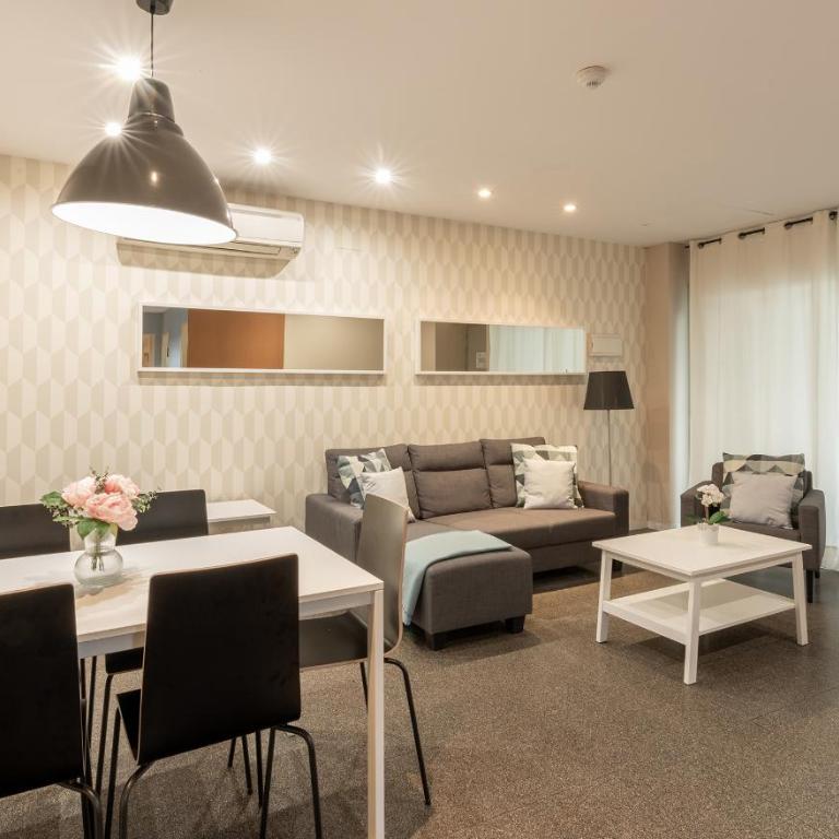 Residencia Universitaria Resa Campus del Mar - Family Studio - 2