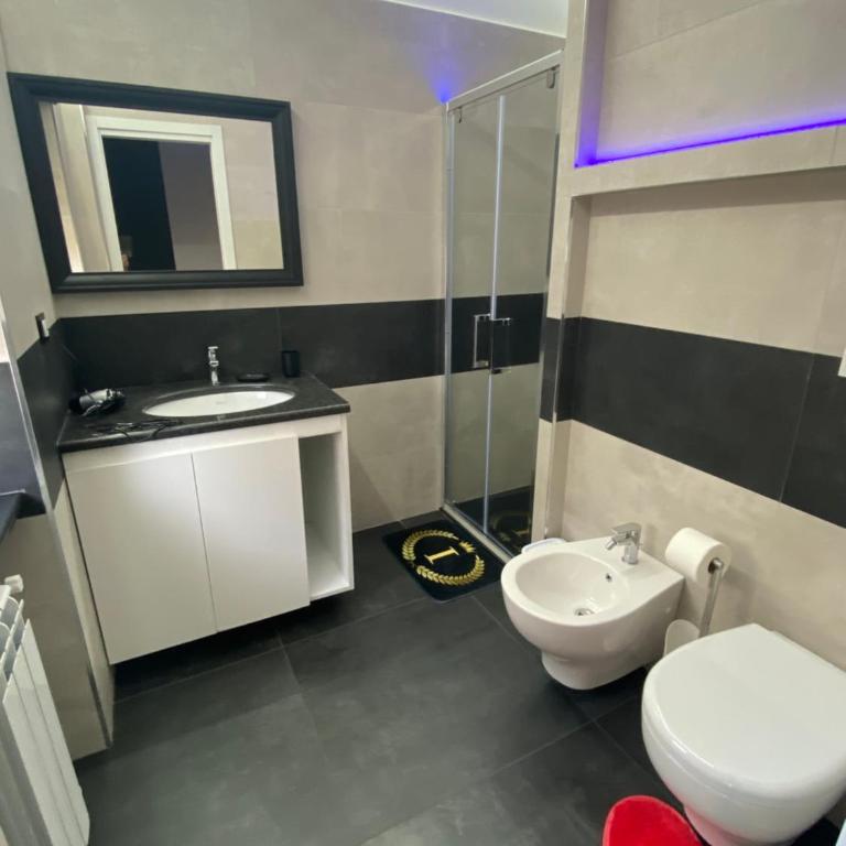 IRIS ROOM - Camera Matrimoniale con Bagno Privato - 3