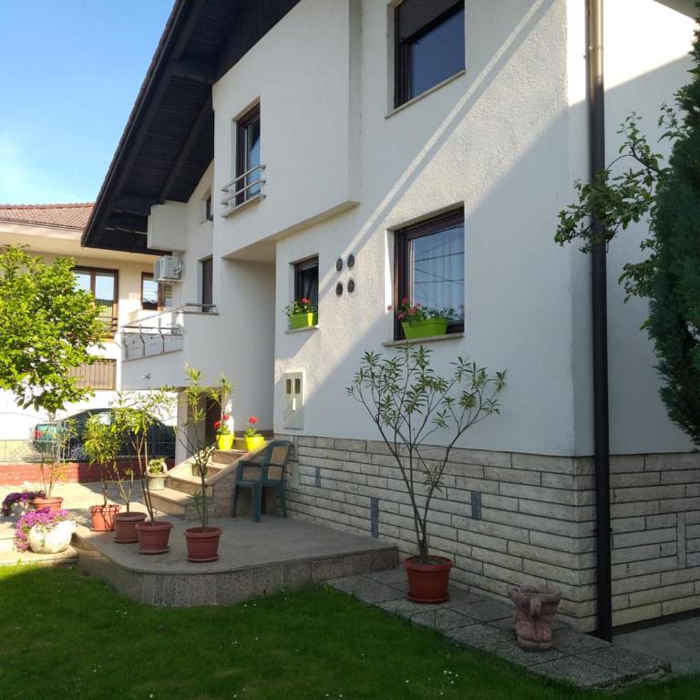 Villa Behić - Four-Bedroom House - 9