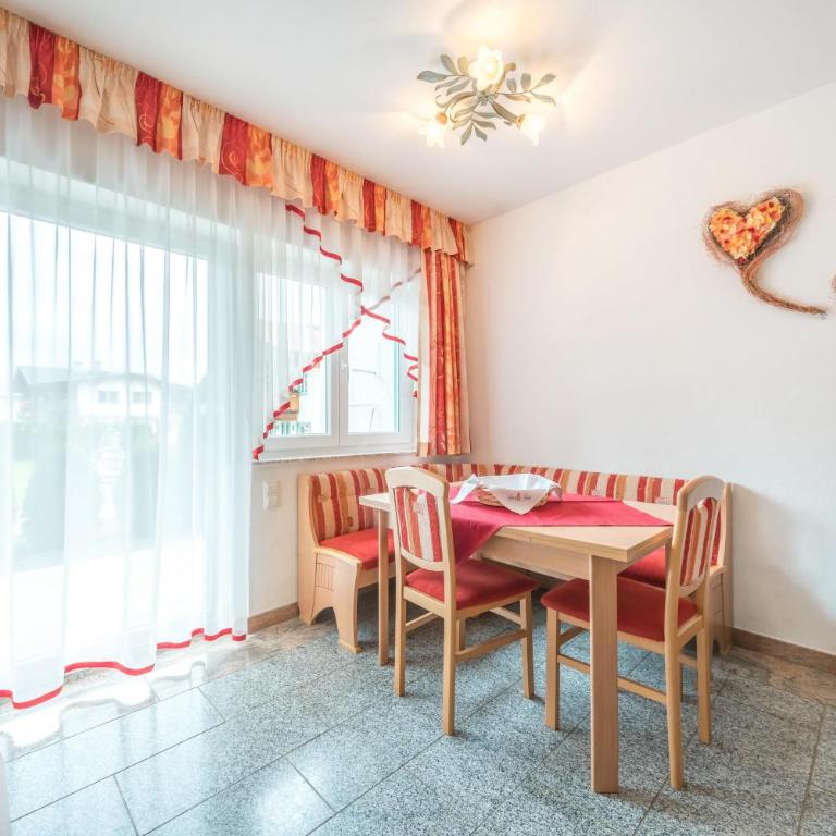 Appartement Hilbrand - Apartment mit 2 Schlafzimmern und Badezimmer - 2