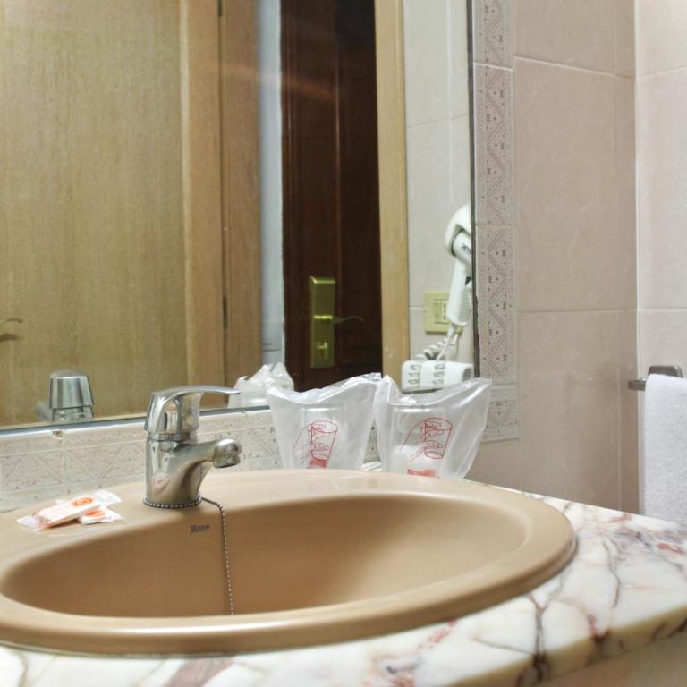 Apartamentos Park Plaza - Estudio (2 adultos) - 11