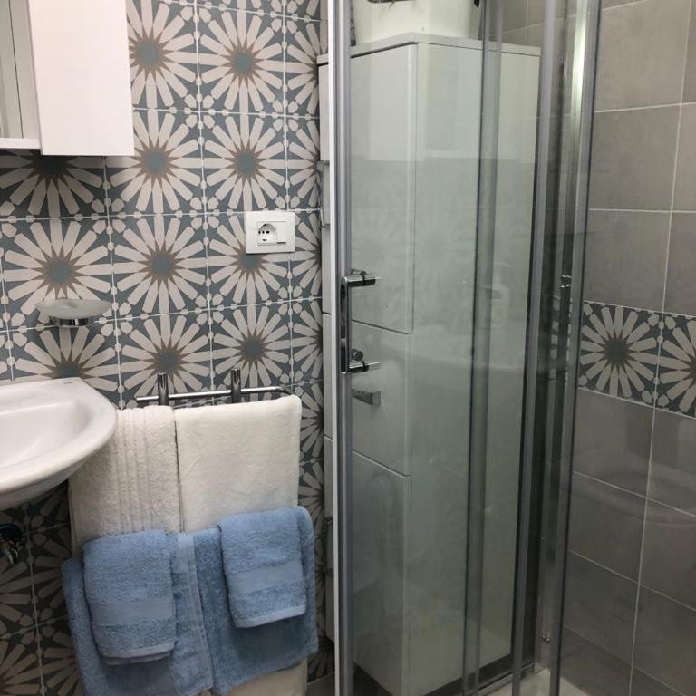 Casa Cavour - Appartamento con 1 Camera da Letto - 6