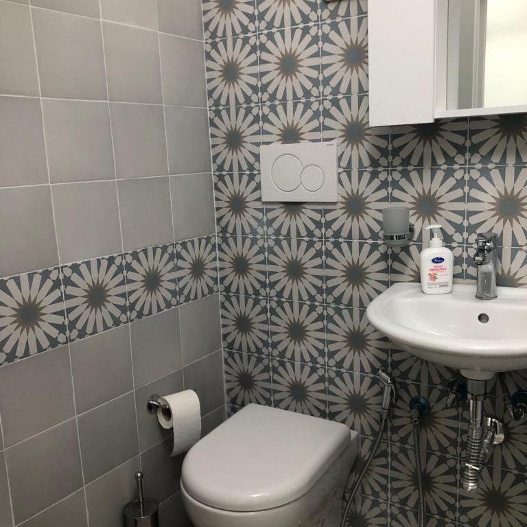 Casa Cavour - Appartamento con 1 Camera da Letto - 18