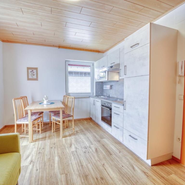 Ferienwohnungen Petschnig 3 - Apartment mit Gartenblick - 8