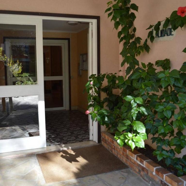 Studio mezzanine 4 couchages à Cavalaire avec terrasse, ascenseur, lave-vaisselle et lave-linge - FR-1-226B-27 - Appartement (4 Adultes) - 4