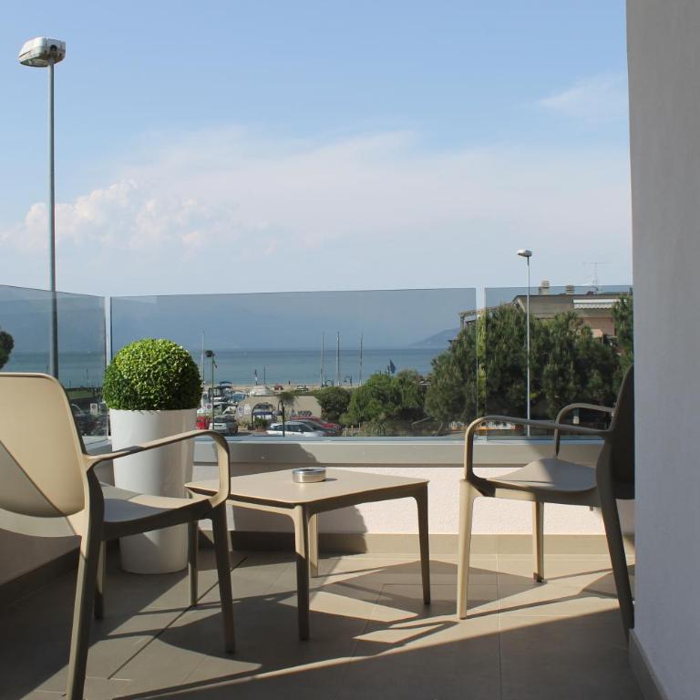 Hotel Cristal - Suite con Vista Lago - 7