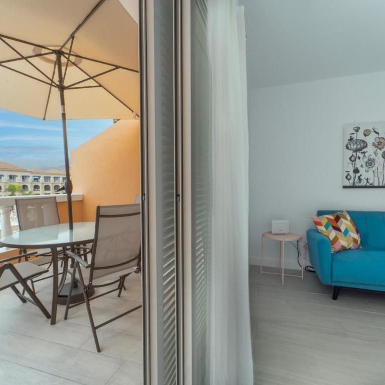 Comfortable Apartment Los Cristianos. Free Wifi. - Apartamento de 1 dormitorio - 2