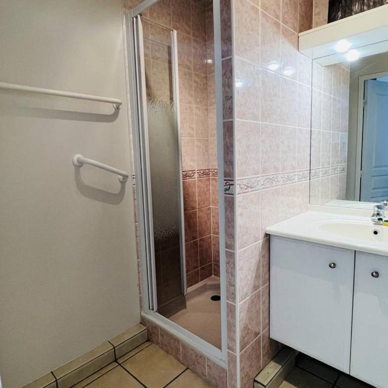 T2 à Cambo-les-Bains avec Accès Internet et Parking - One-Bedroom Apartment - 7