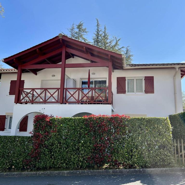Appartement RDC à Cambo-les-Bains, terrasse, animaux acceptés - Apartamento de 1 dormitorio - 2
