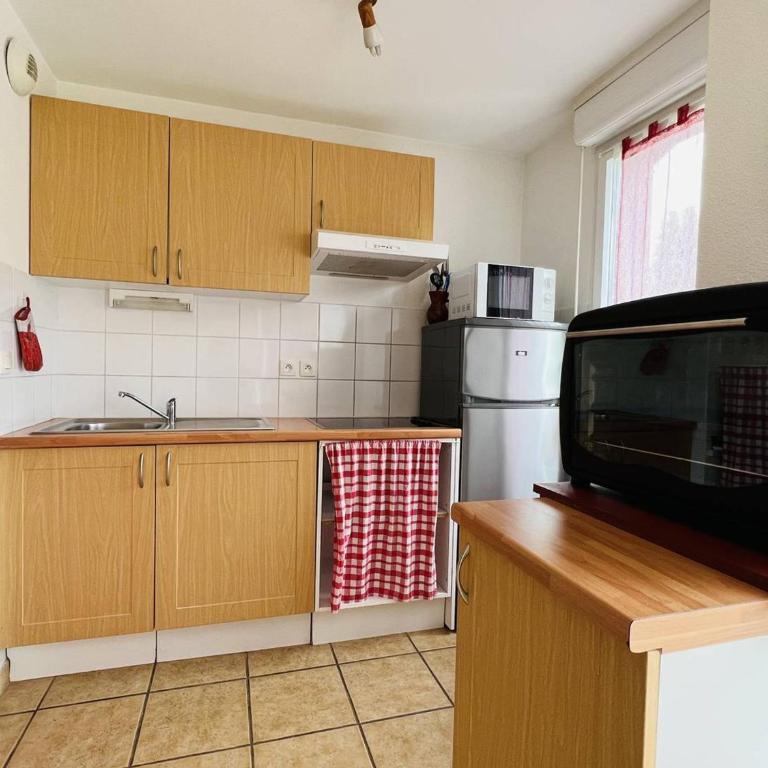 Appartement F2 avec piscine et parking à Cambo-les-Bains - Appartement 1 Chambre - 6