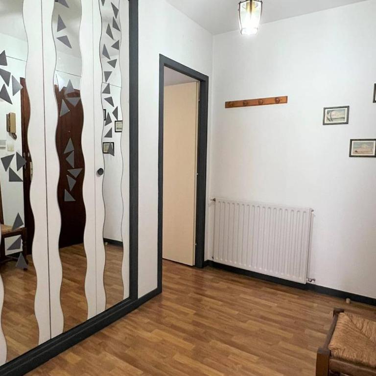 Appartement T3 à Cambo-les-Bains avec Wifi, Animaux Acceptés - 4 Couchages - Two-Bedroom Apartment - 4