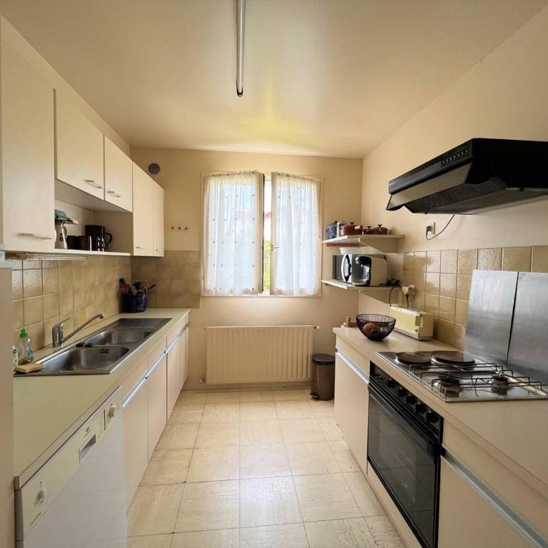 Appartement T3 à Cambo-les-Bains avec Wifi, Animaux Acceptés - 4 Couchages - Two-Bedroom Apartment - 8