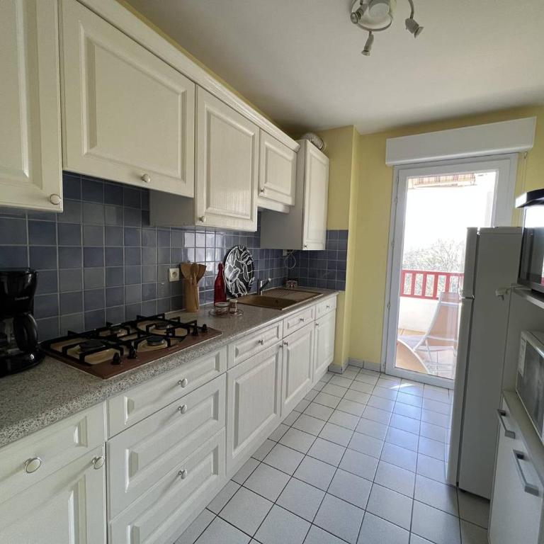 Appartement T2 RDC avec terrasse, parking, et WIFI à Cambo-les-Bains - Appartement 1 Chambre - 7