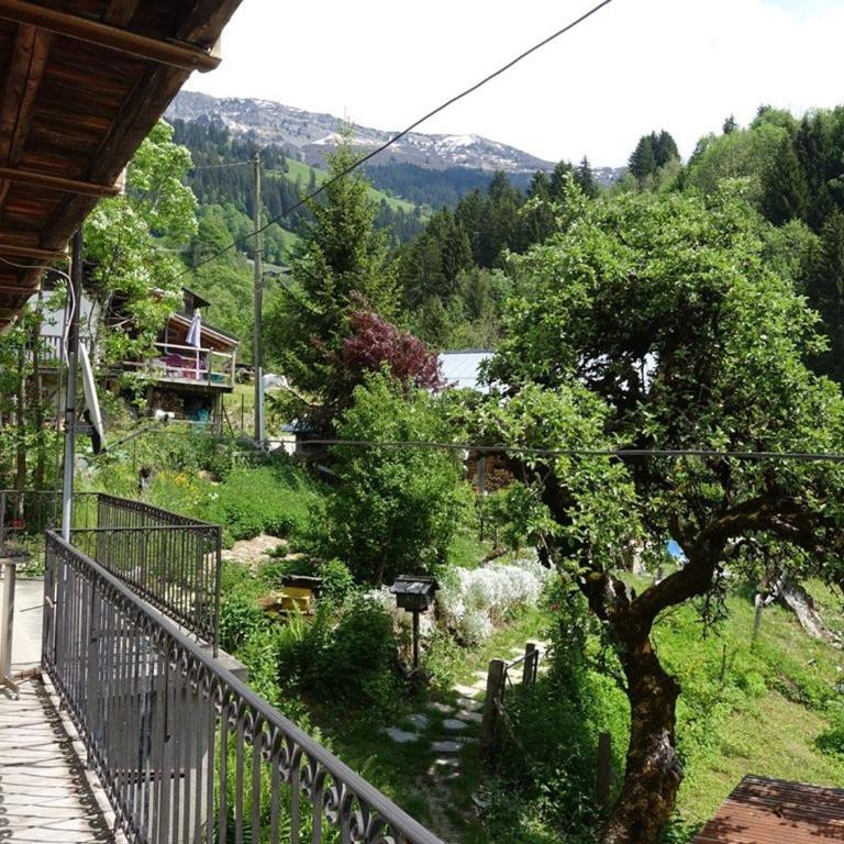 Appart spacieux dans chalet traditionnel avec balcon pour 5 pers. à Arêches-Beaufort - FR-1-342-146 - Apartment - 1
