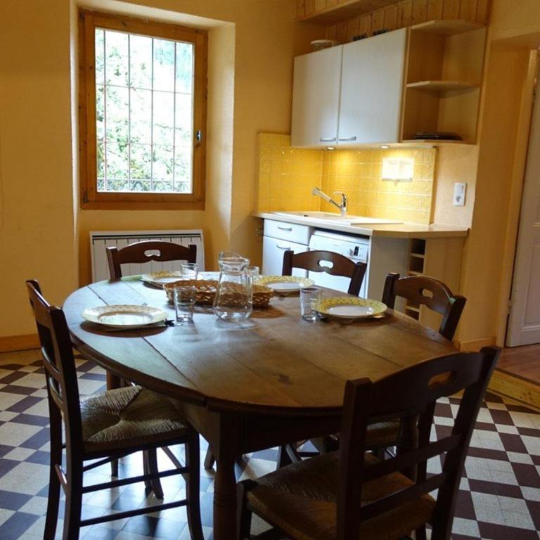 Appart spacieux dans chalet traditionnel avec balcon pour 5 pers. à Arêches-Beaufort - FR-1-342-146 - Apartment - 5