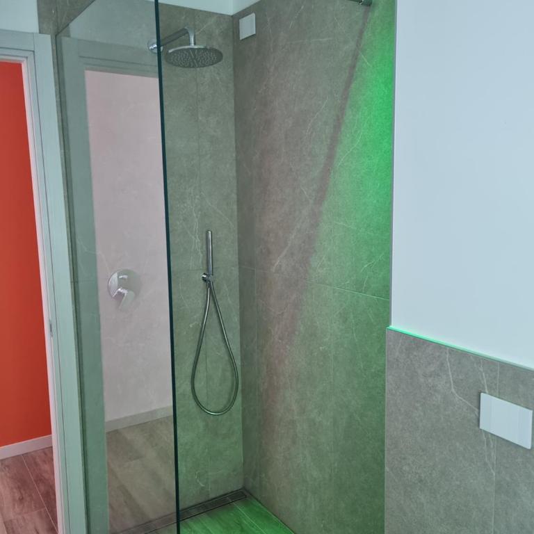 LUXURY APARTMENTS NATURA - Appartamento con 2 Camere da Letto e Vista Lago - 12